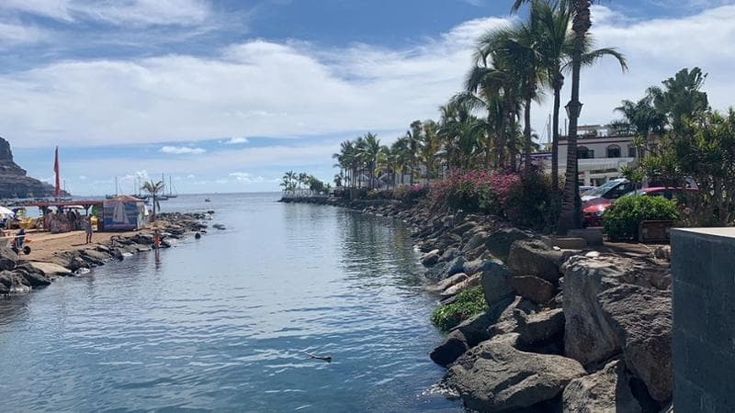 Da Napoli a Gran Canaria in 4 ore: 10 chilometri di spiagge e paesaggi tropicali