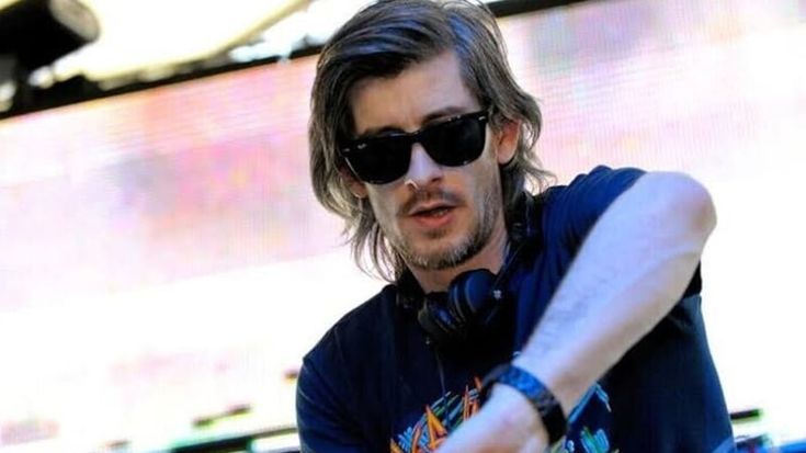 Dj Kavinsky, morto a 51 anni l’artista icona della scena elettronica francese