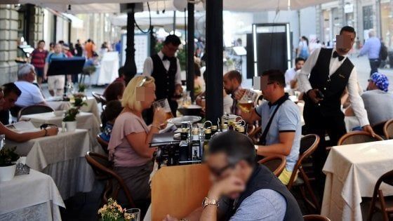 Emilia-Romagna, menù digitali e distanze: le ipotesi dei ristoratori per tornare nei locali 