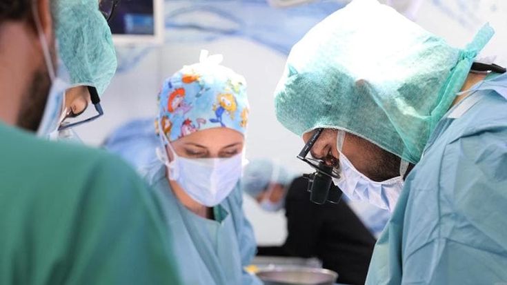 Doppio trapianto di cuore al Bambino Gesù, per Natale un cuore nuovo a due bambini