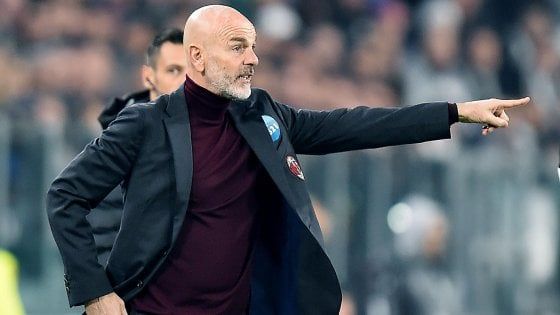 Milan, Pioli: "Alla ripresa degli allenamenti appendo tanti cartelli con la classifica"