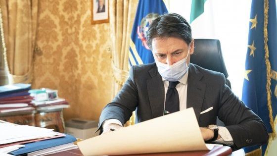 Migranti, il governo impugna l'ordinanza di Musumeci: "E' competenza dello Stato"