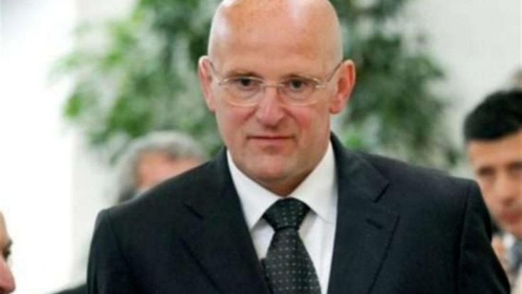 Il gendarme del Papa costretto a lasciare. I cardinali temevano il suo esercito
