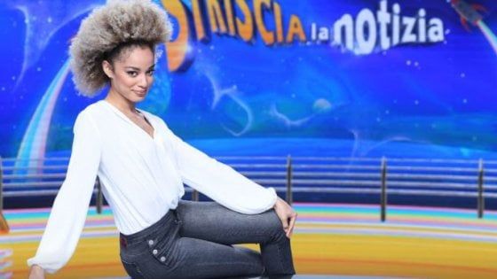 La velina di 'Striscia' bersaglio dei razzisti: "Io in piazza per il sì allo Ius soli"