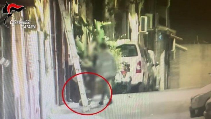Catania, dieci pusher con il reddito di cittadinanza. Smantellata una piazza di spaccio