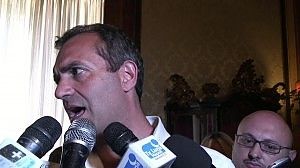 De Magistris al fratello:<br />"Per ora niente soldi"