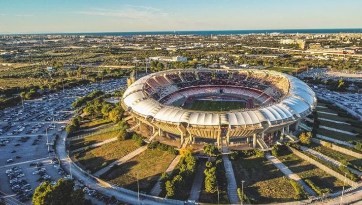 San Nicola e Della Vittoria, una società vuole investire sugli stadi: “Obiettivo Euro 2032”