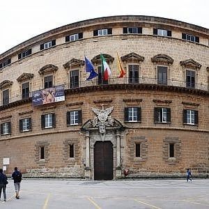 Ars, guerra fra i dem per un seggio: la Consulta dà ragiione all'ex deputato Laccoto