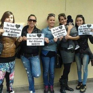 Sardegna, gemelline disabili rischiano di perdere casa. Il paese si mobilita