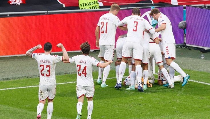 Europei, Galles-Danimarca 0-4: Dolberg, Maehle e Braithwaite trascinano ai quarti i nordici
