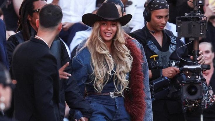 Beyoncé, rubati a Atlanta i file di alcuni brani inediti e le scalette dei suoi prossimi concerti
