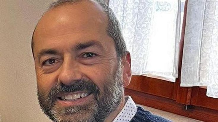 “Venti euro per ogni animale domestico”: la “tassa” proposta dal sindaco per aiutare le famiglie