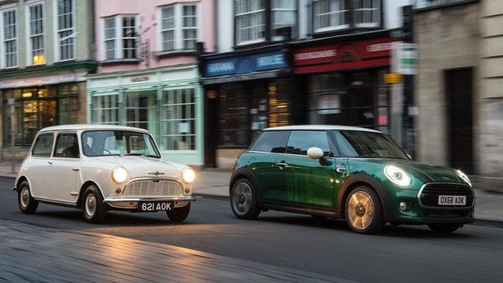Le auto immortali: i 10 modelli ancora in vendita che hanno fatto la storia. Com’erano e come sono