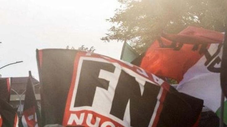 Torpignattara, gli antifascisti bloccano le ronde di Forza Nuova