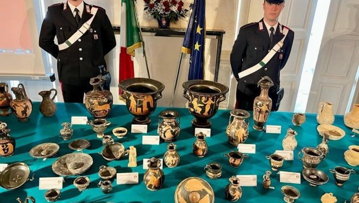 Reperti etruschi e dell'antica Roma: collezione restituita allo Stato da ricca famiglia torinese