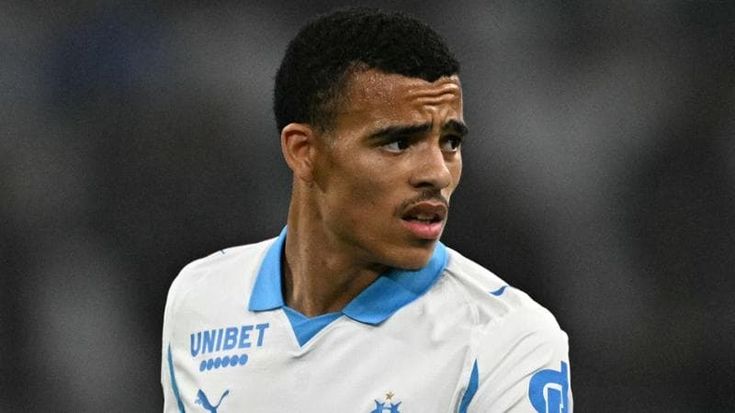 Mason Greenwood, parte la petizione contro il suo arrivo alla Roma: “No alla violenza di genere”
