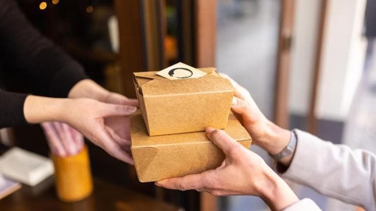 La ristorazione veloce è pronta ad abbandonare la plastica