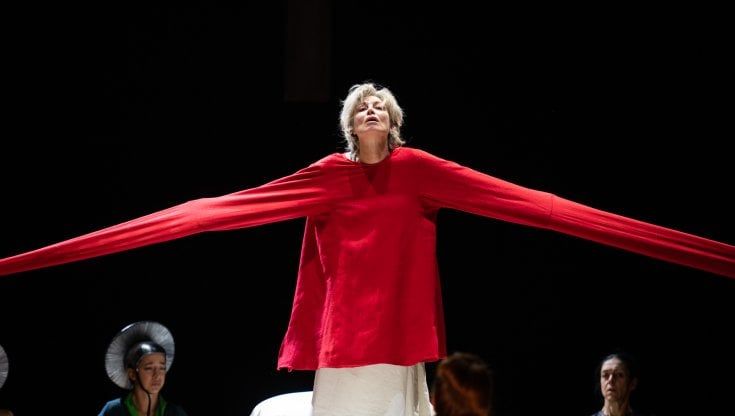  Anna Caterina Antonacci: "Porto in scena la suora austera e fragile che rinnegò Dio" 