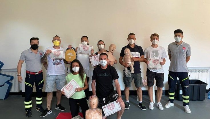 Due defibrillatori per la Val Cerusa comprati dagli abitanti