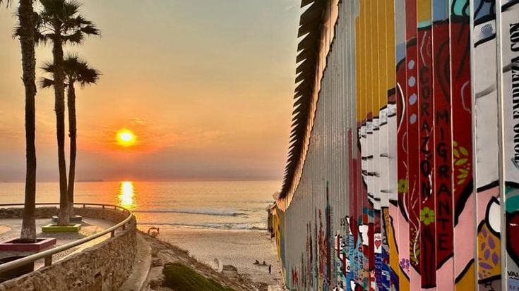 San Diego-Tijuana, il mondo spezzato dai muri di Trump