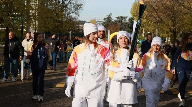 Napoli, arriva la fiaccola olimpica: ecco le tappe in Campania, martedì festa al Plebiscito