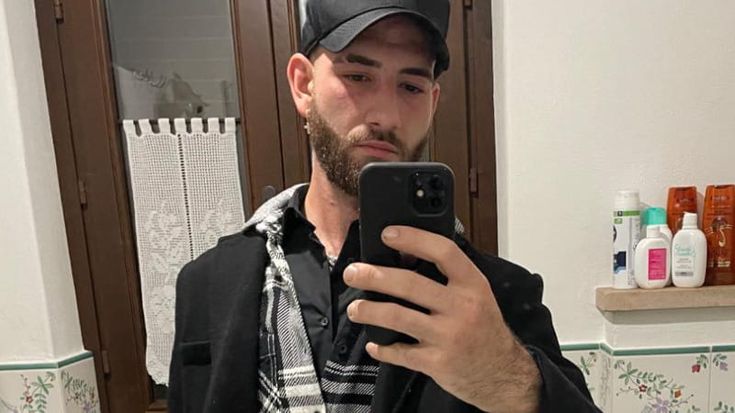 Auto in fiamme dopo lo scontro sul Raccordo: Riccardo Giorgini muore a 27 anni