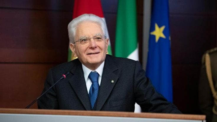 Discorso di Mattarella di fine anno, il presidente al lavoro: tra guerre, violenza contro le donne e lavoro