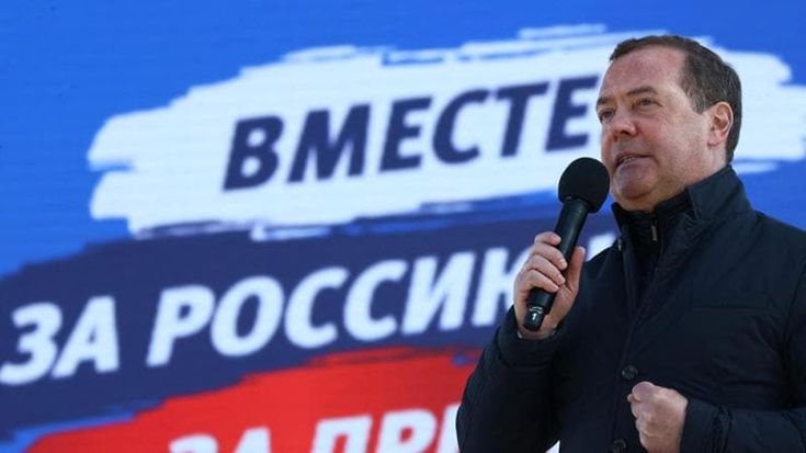 Mistero Medvedev: i post più aggressivi dell’ex presidente russo coincidono con l’arrivo di vino dall’Italia