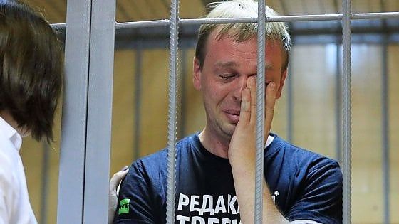 Russia, giornalista d'inchiesta Golunov agli arresti domiciliari
