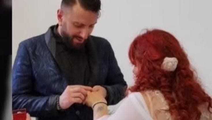 Avellino: uccise il padre dell’ex a coltellate, ora si sposa in carcere con un’altra