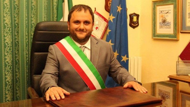 'Quelle firme non sono nostre', a Nardò un consigliere e 3 candidati gettano un'ombra sull'elezione del sindaco Mellone: "Voto del 2016 a rischio di nullità"