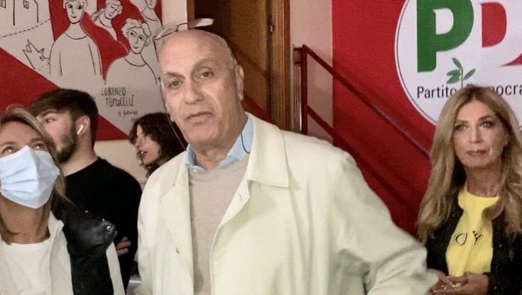 Cerignola, il sindaco è Francesco Bonito: l'ex magistrato ha sconfitto "l'impresentabile" Metta nel comune sciolto per mafia 