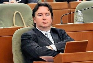 Rimborsi pazzi in Regione<br />Pedrale (Pdl) dal pm 13 minuti<br />&nbsp;