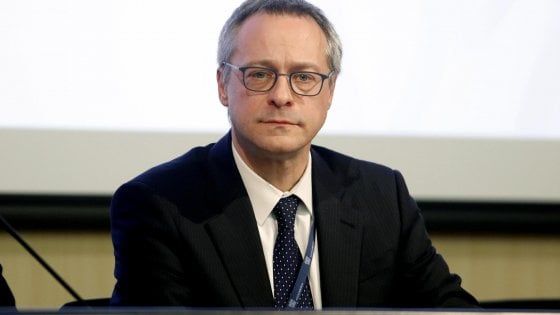 Stati Generali, Bonomi: "Gravi ritardi su cassa integrazione e liquidità". Conte: "Nessun pregiudizio verso le imprese"