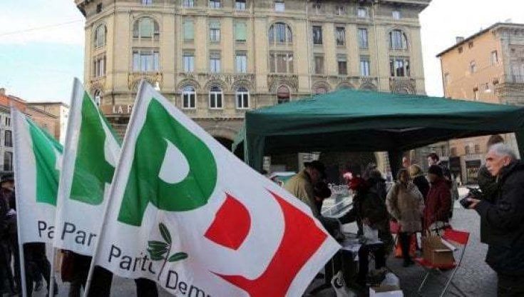 Congresso Pd, scontro sul voto online. Favorevoli Boldrini e Zan. Picierno: "Scelta inapplicabile" 