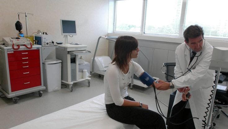 Sanità, in Campania l’8,6% rinuncia a visite ed esami per attese troppo lunghe e costi