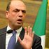 Governo, Alfano pone le sue condizioni: lo scoglio della giustizia nella trattativa