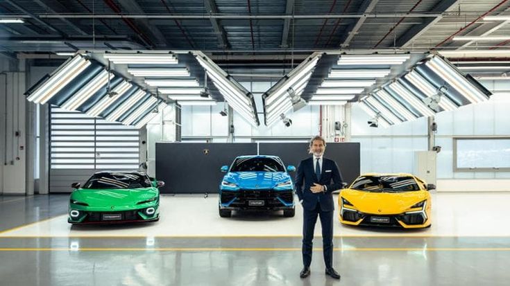 Lamborghini supera per la prima volta i 3 miliardi di fatturato, con 10mila auto consegnate