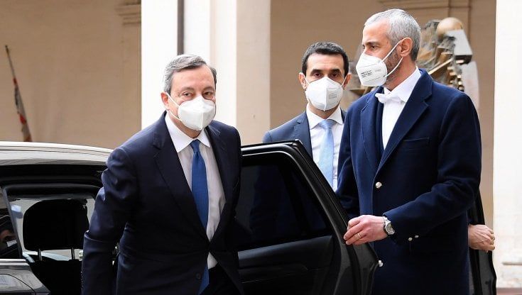 Verso il governo Draghi: finita la vecchia maggioranza, su quali forze può contare nel nuovo Parlamento