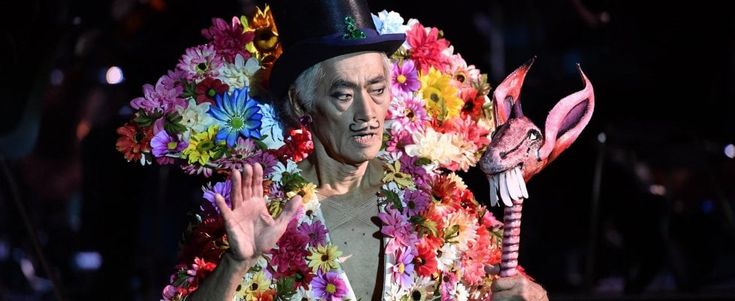 Spoleto 63, le creazioni di Roberto Capucci portano in scena i colori dei sogni
