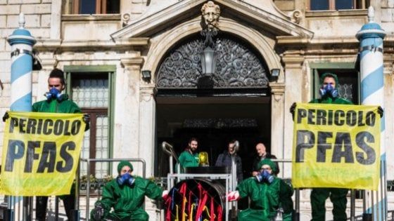 Acque contaminate, il Veneto indaga. Greenpeace: più di 800mila potenzialmente esposti a Pfas