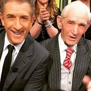 Gli ex deportati ringraziano Greggio: "Una lezione di dignità al sindaco di Biella"