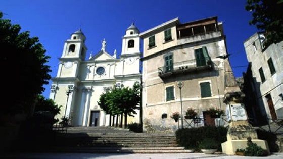 Borgio Verezzi: com'è verde la cucina della Casetta