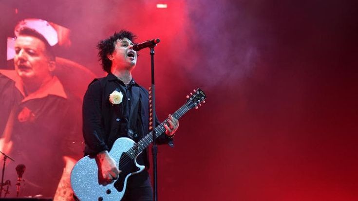 Green Day: “Teniamoci stretti, perché il sogno americano è diventato un incubo”