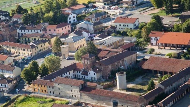 Torre Beretti e Castellaro, il paesino diventa 'comunità energetica'. E distribuisce gratis il surplus di fotovoltaico