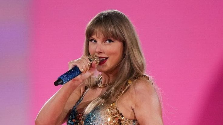 Taylor Swift a 36 anni è la più giovane ad entrare nella 'Songwriters Hall of Fame'