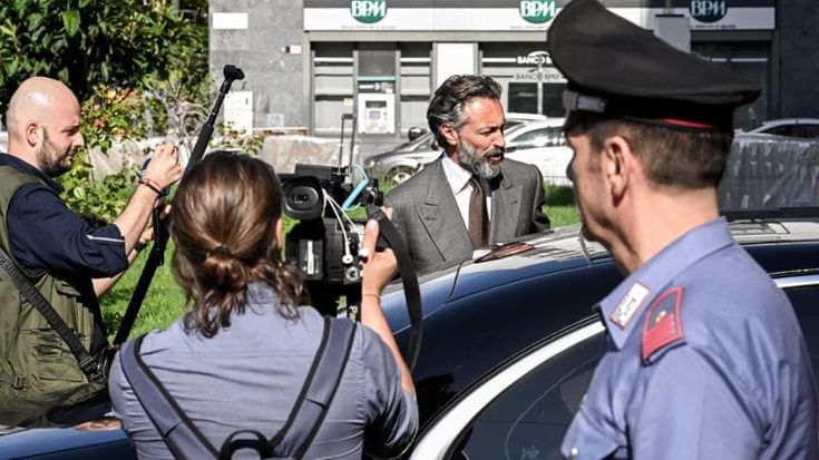 Catella, due ore davanti al gip: “Non ho corrotto nessuno”. Passo indietro per evitare l’arresto