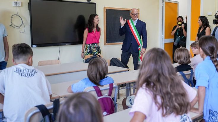 Gordiani, l’istituto Balzani rinasce dopo l'esplosione: tornano in classe 360 alunni