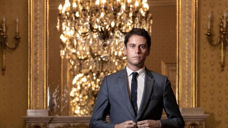 Francia, Gabriel Attal nuovo premier: 34 anni, gay e anti-Salvini
