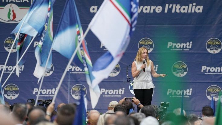 Elezioni, sui social si discute di diritti e lavoro. Meloni detta l'agenda, il Pd insegue